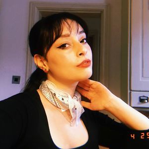 Meet your Posher, Isabel